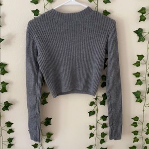 brandy melville long sleeve - light sweater